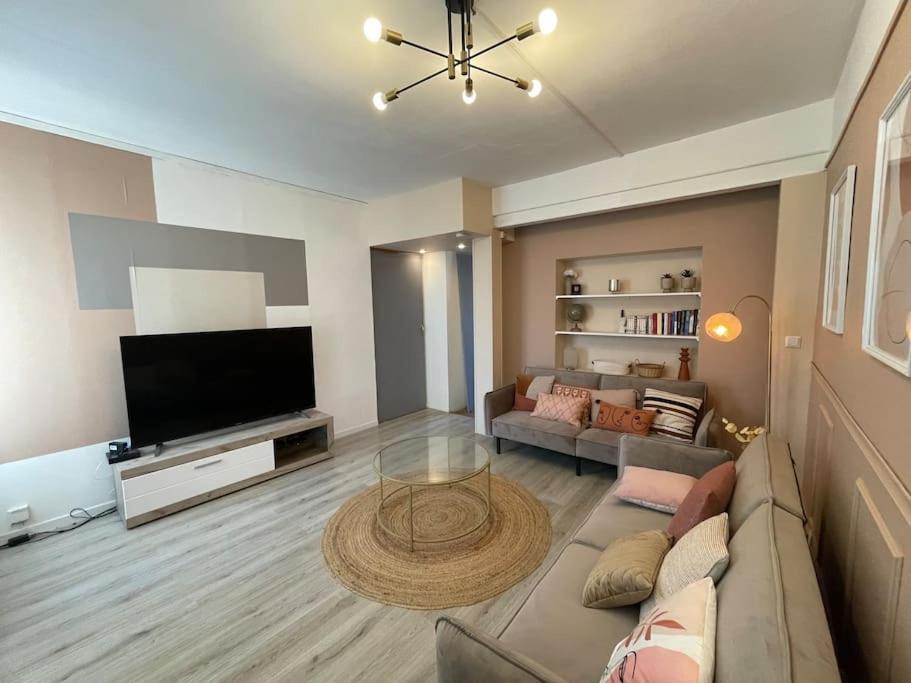 Appartement Spacieux A Deux Pas Du Centre Reims Eksteriør billede